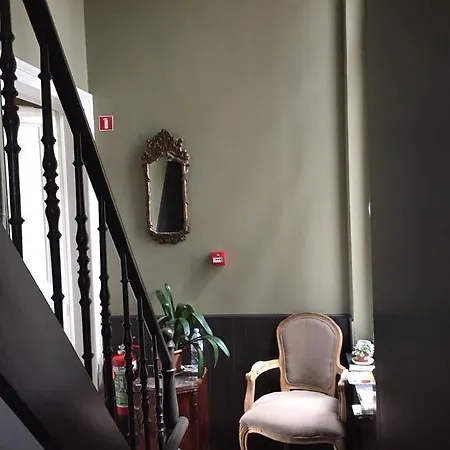 瓦康迪罗吉斯法哈洛比旅馆 2* 根特